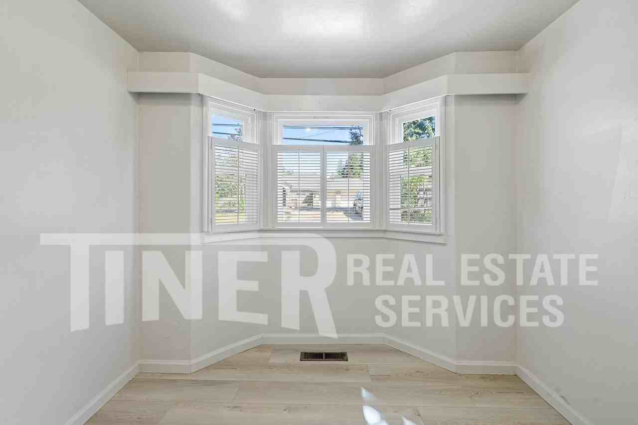3837 Marshall Ave - Photo 3 of 23