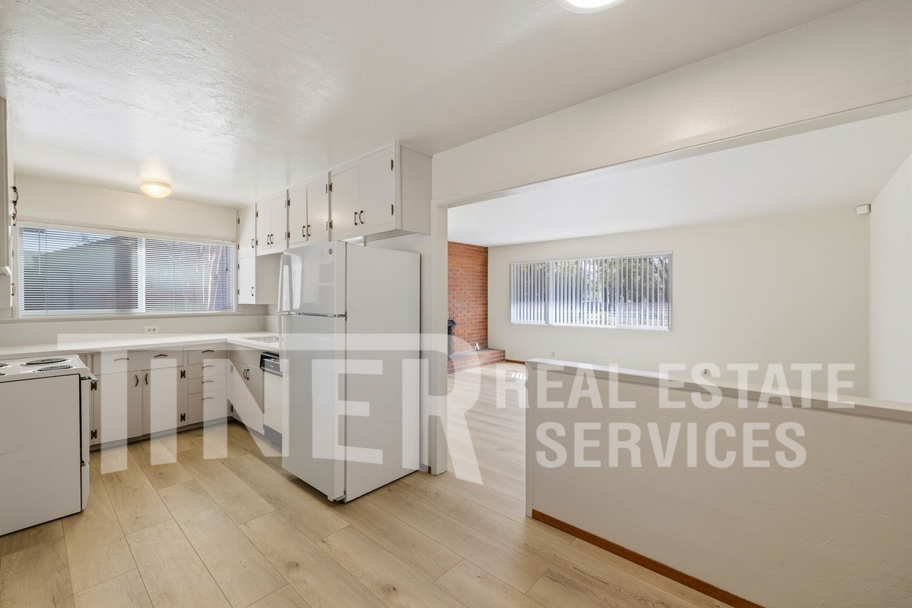 3841 Marshall Ave - Photo 3 of 26