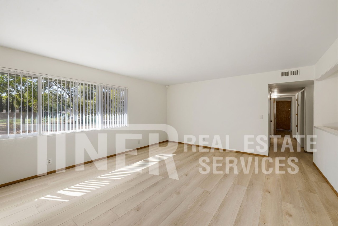 3841 Marshall Ave - Photo 5 of 26
