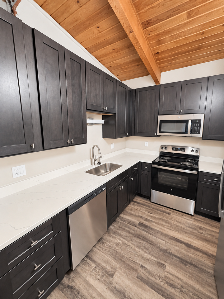 6069 S Sterne Pkwy - Photo 5 of 15