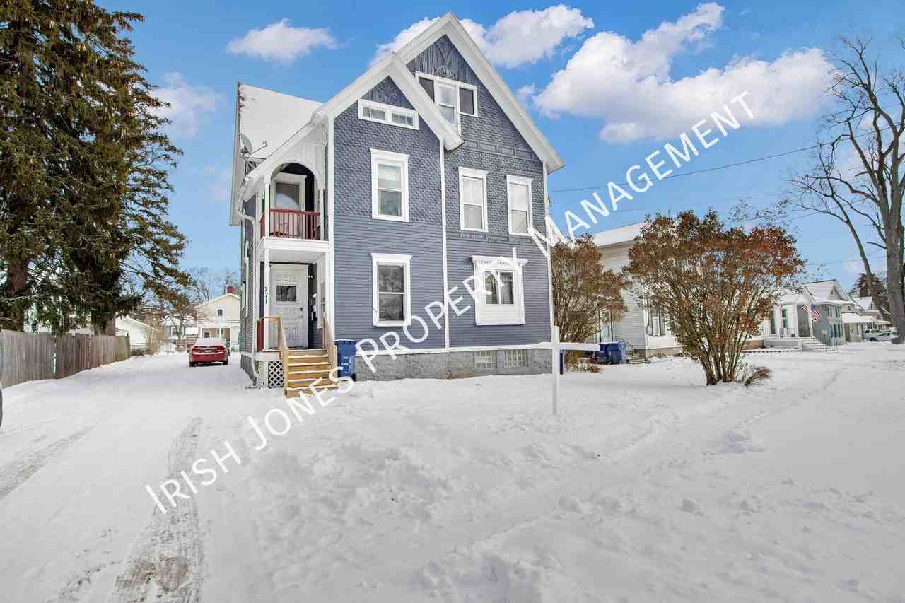271 Locust St #4