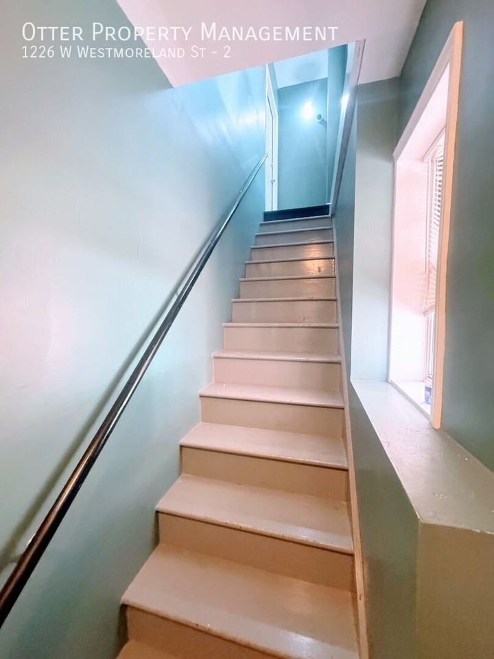 1226 W Westmoreland St #2 - Photo 7 of 26
