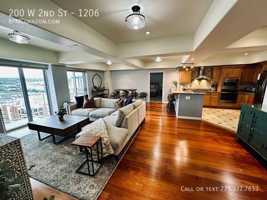 featured image of 200 W 2nd St #1206