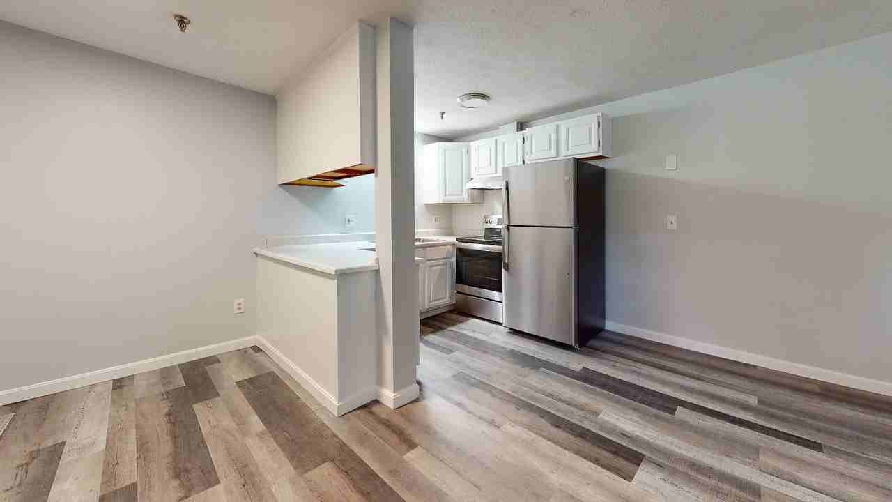 24 State St - Photo 3 of 50