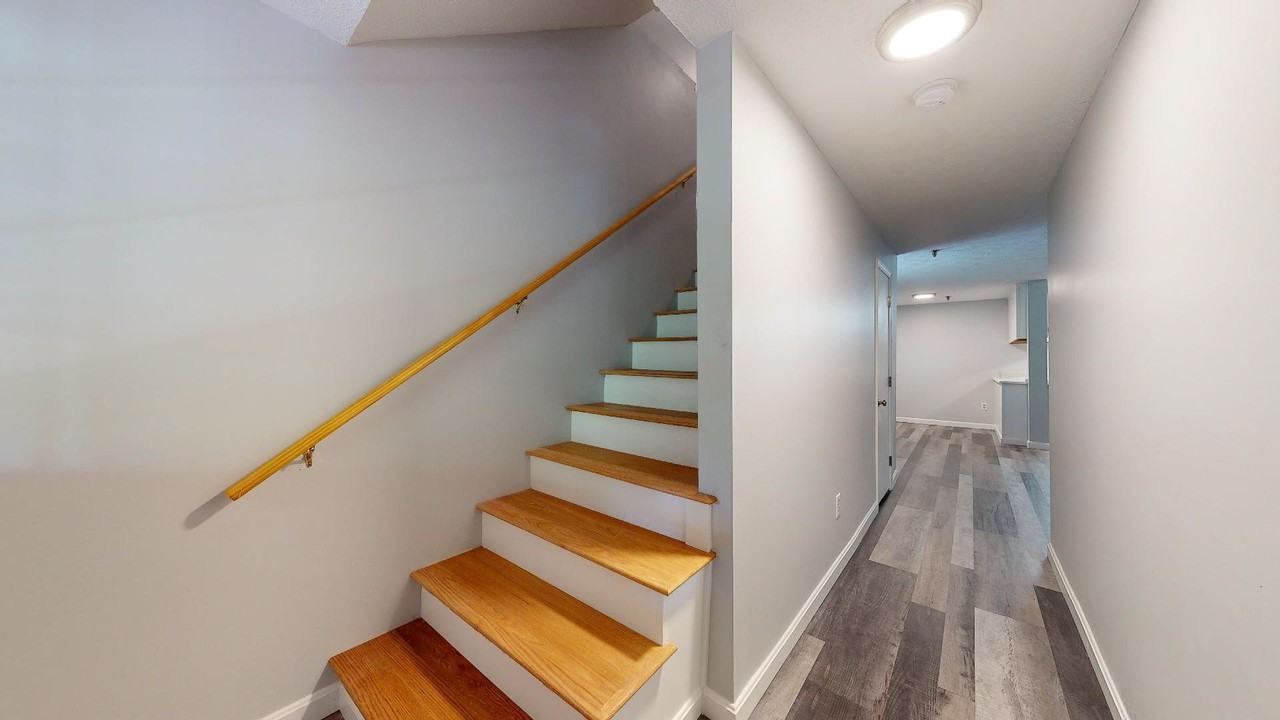 24 State St - Photo 5 of 50
