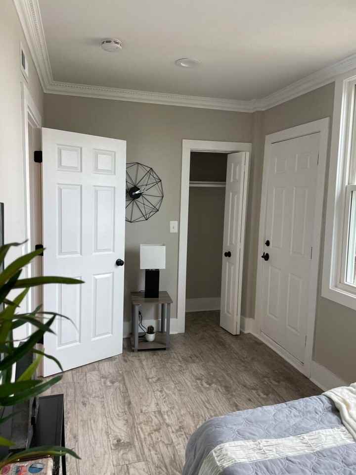 1238 Queen St Ne #4 - Photo 3 of 12
