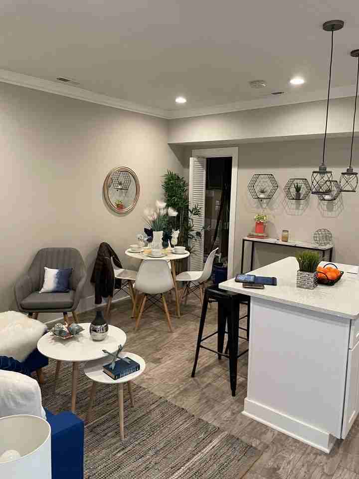 1238 Queen St Ne #4 - Photo 5 of 12