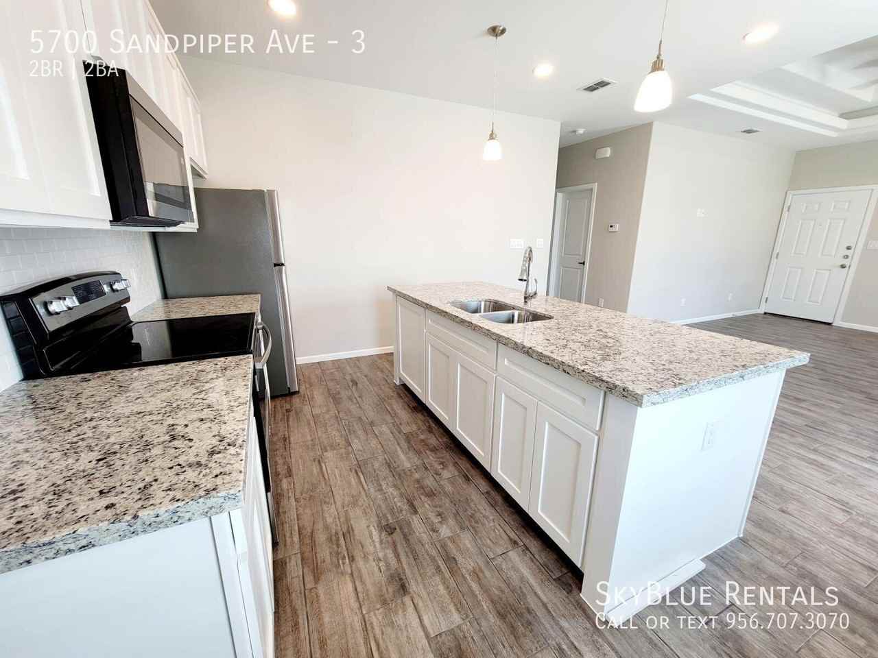 5700 Sandpiper Ave #3 - Photo 3 of 12