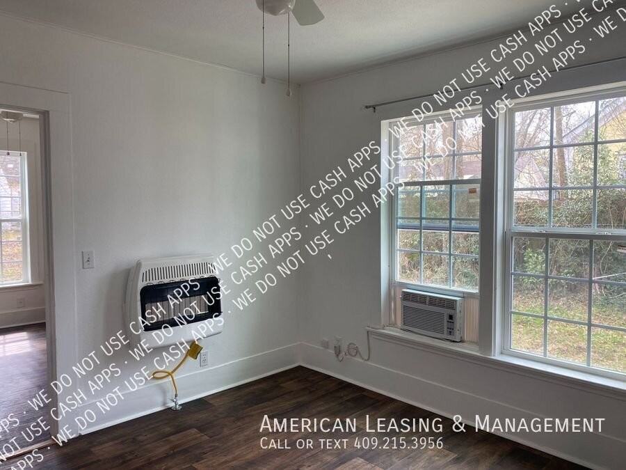 134 Southend Blvd - Photo 7 of 27