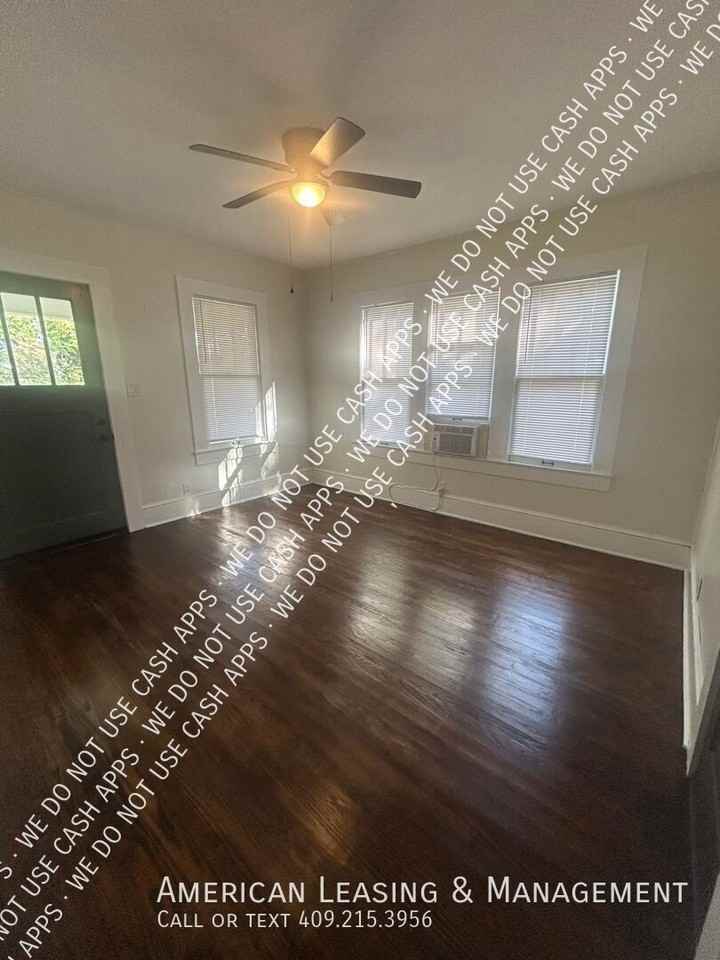 610 S Church St - Photo 2 of 11