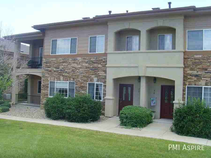 1703 Whitehall Dr #7F