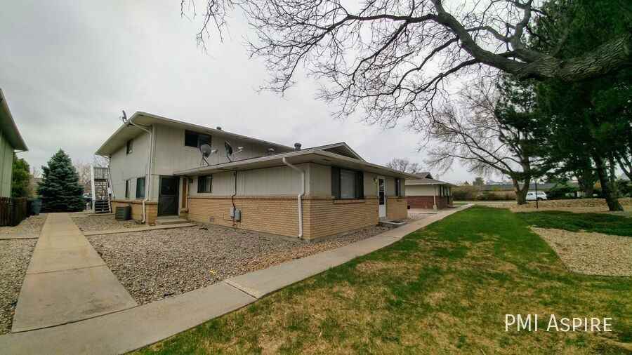 2330 Wedgewood Ave #13D