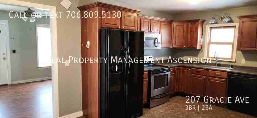 207 Gracie Ave - Photo 3 of 13