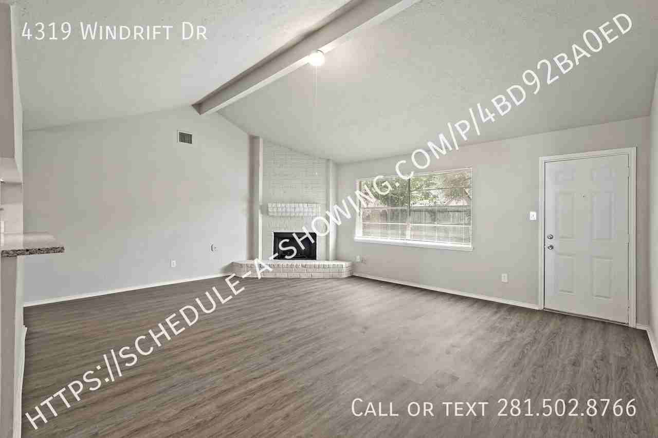 4319 Windrift Dr - Photo 3 of 14