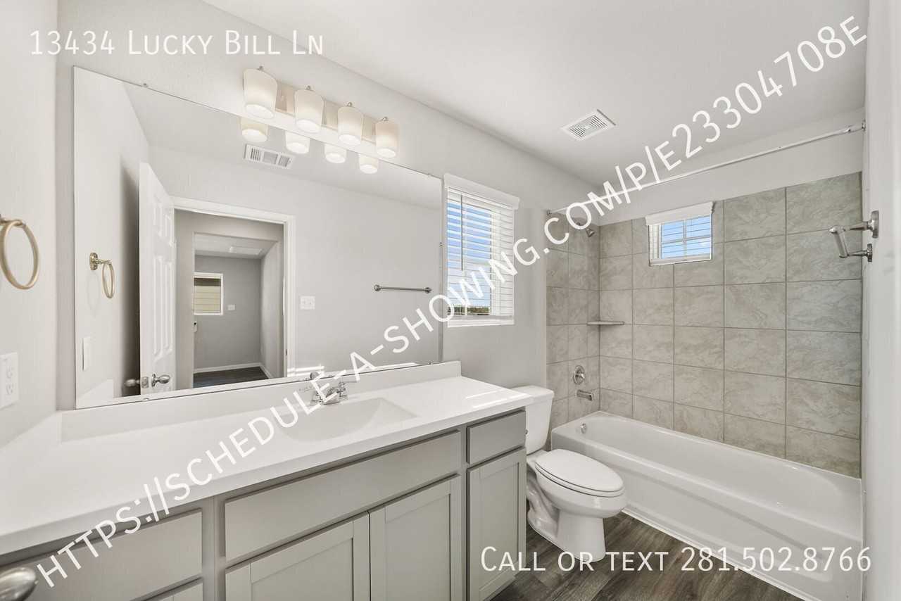 13434 Lucky Bill Ln - Photo 7 of 11