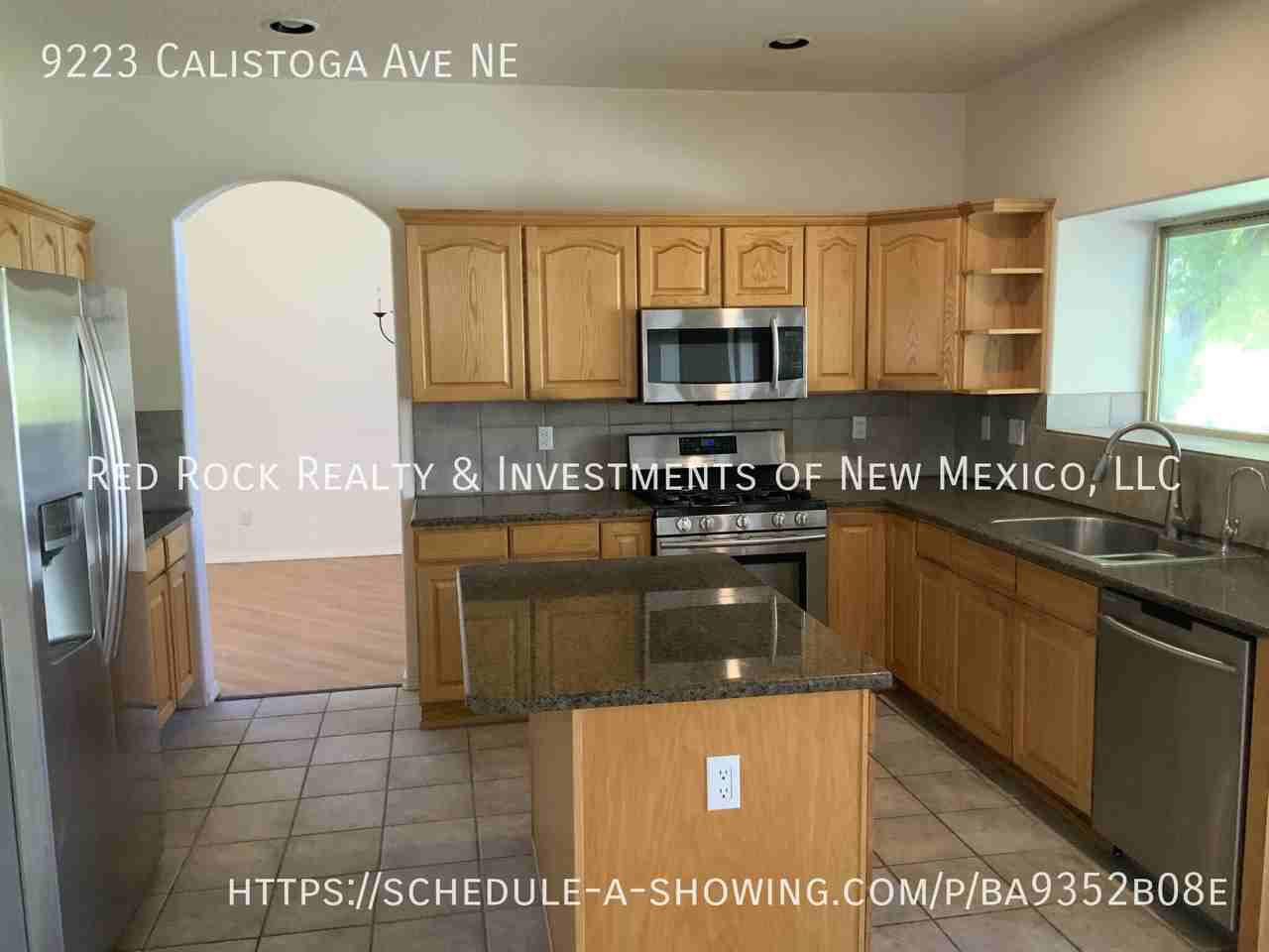 9223 Calistoga Ave Ne - Photo 7 of 37