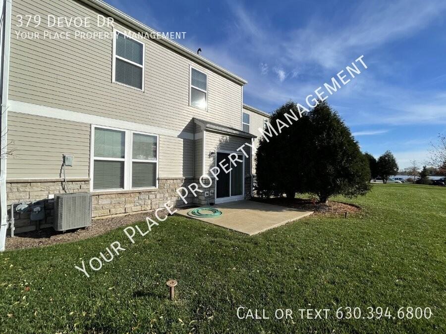 379 Devoe Dr - Photo 2 of 31