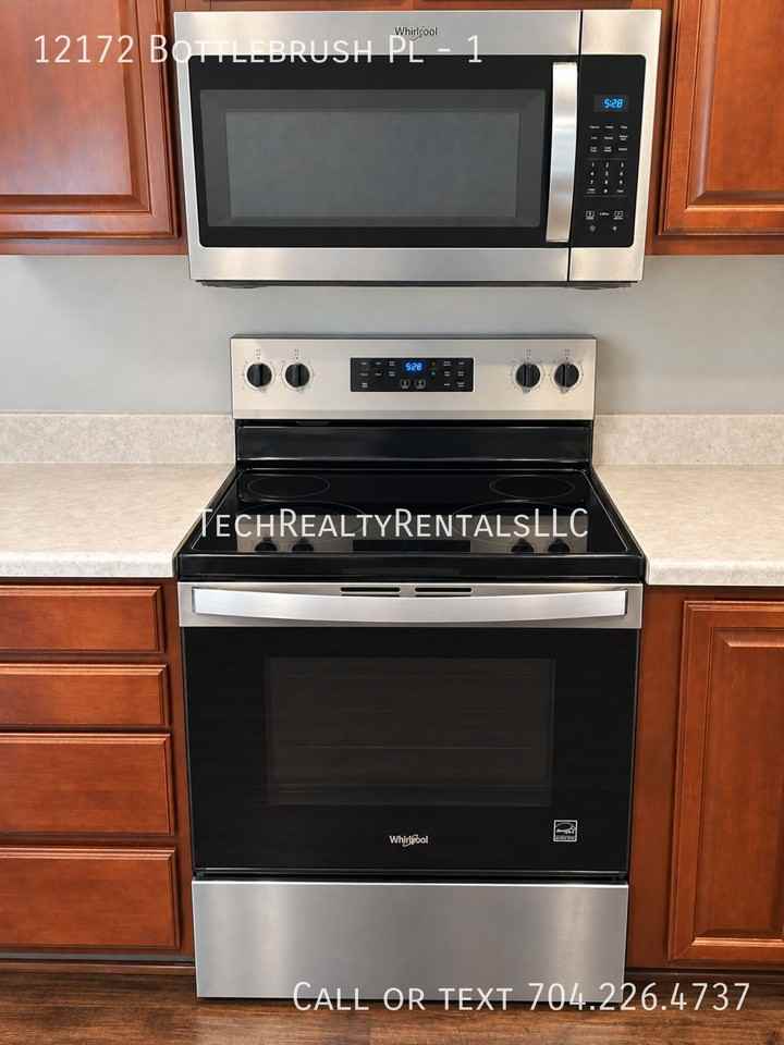 12172 Bottlebrush Pl #1 - Photo 4 of 14