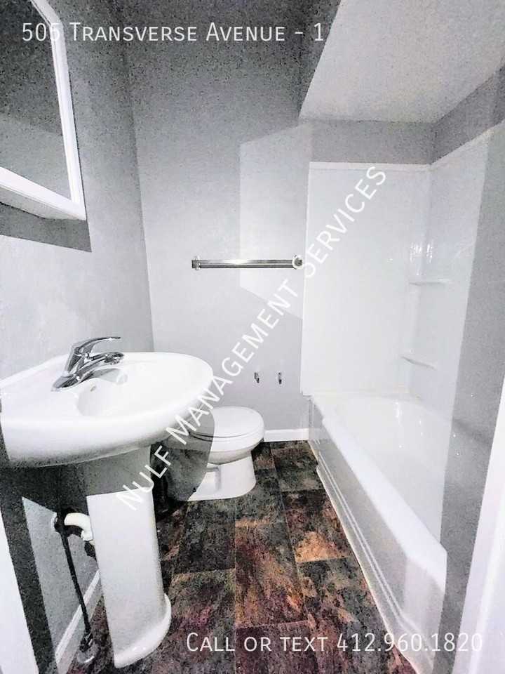 505 Transverse Ave #1 - Photo 3 of 7