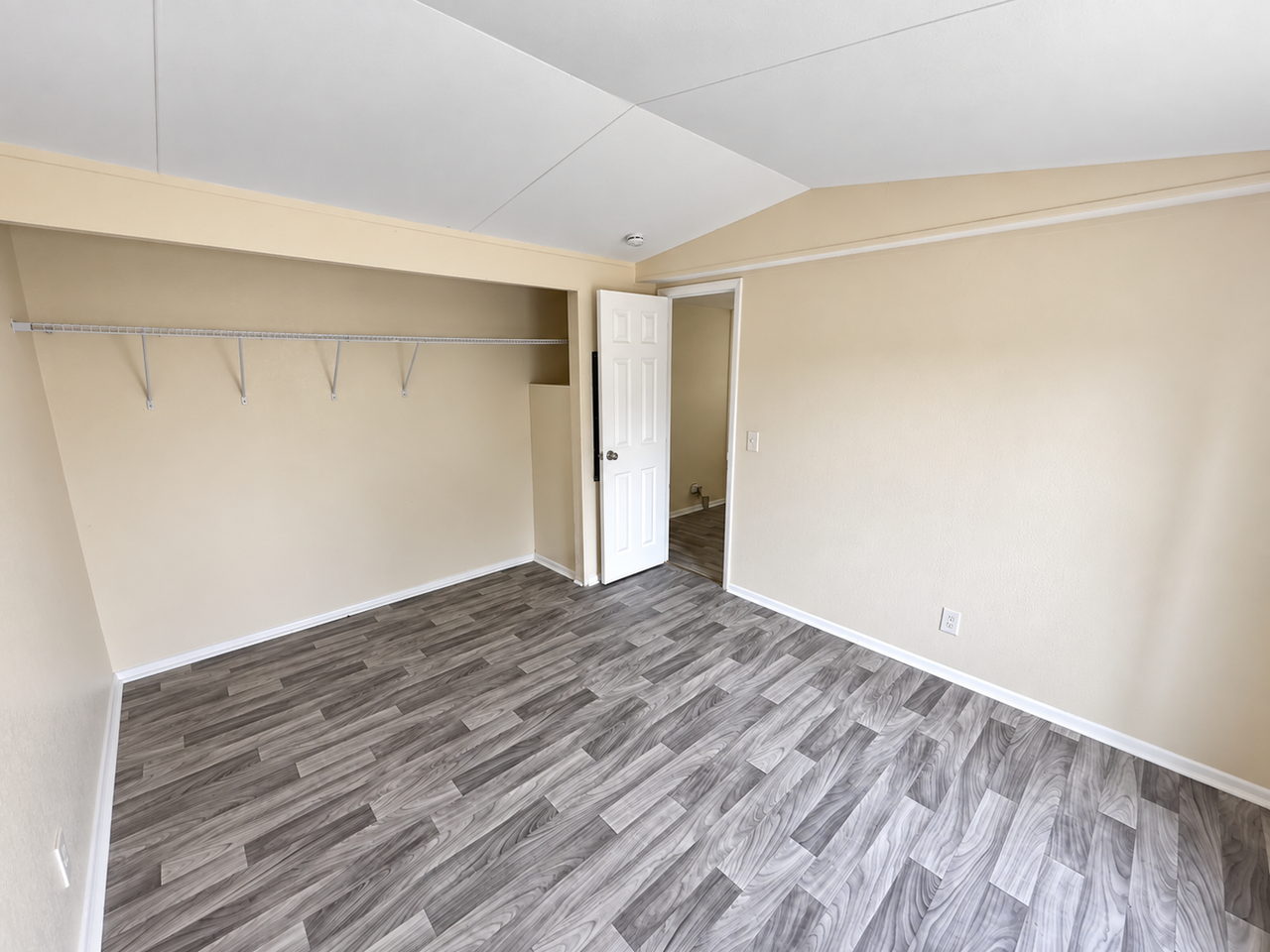 6502 Sandra Dr - Photo 6 of 7