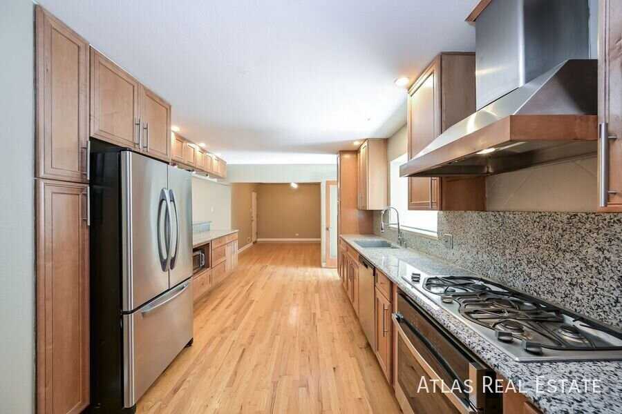 540 S Garfield St - Photo 3 of 21