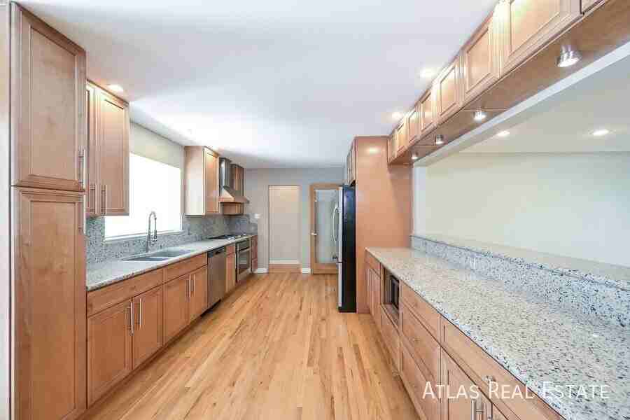 540 S Garfield St - Photo 7 of 21