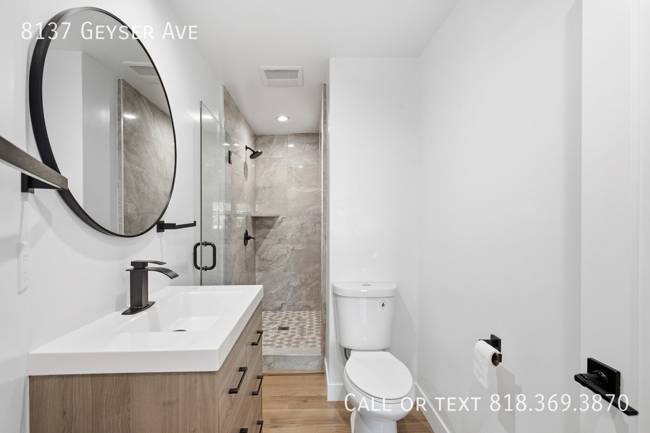 8137 Geyser Ave - Photo 5 of 17