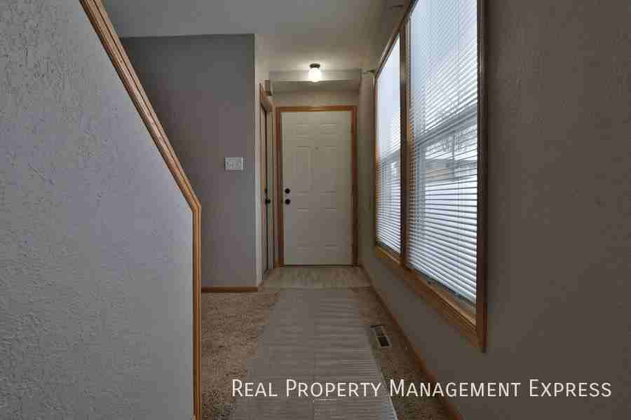 2709 E Klondike Trl - Photo 5 of 20