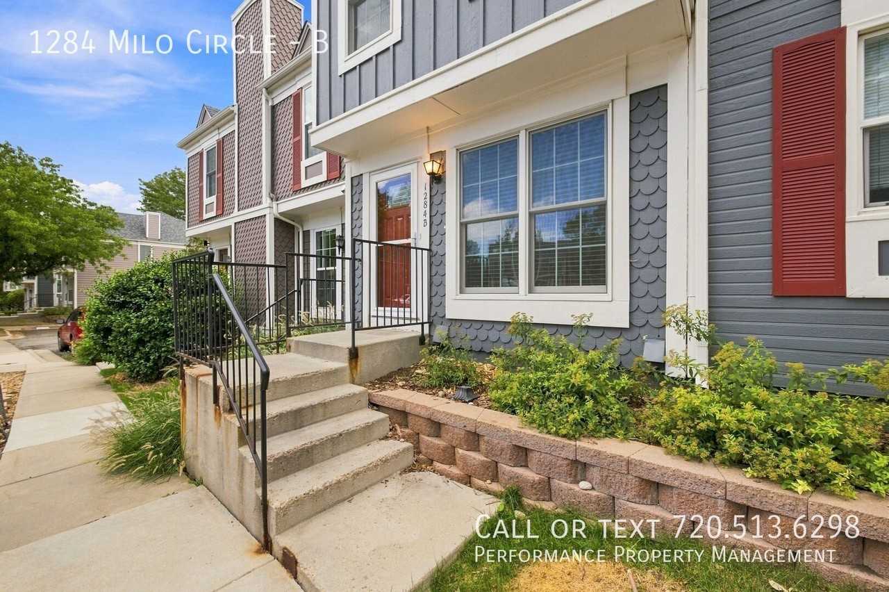 1284 Milo Cir #B - Photo 2 of 19