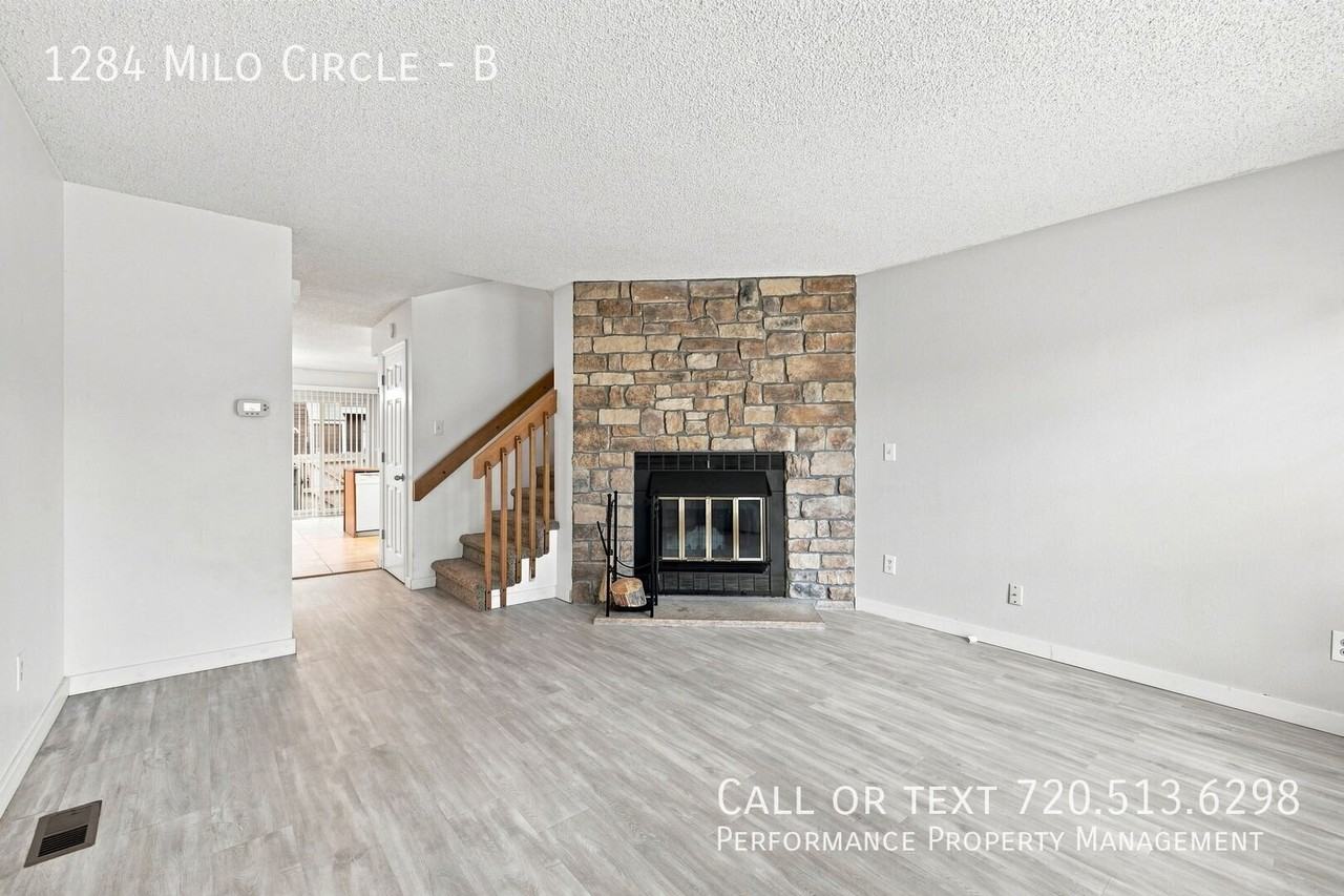 1284 Milo Cir #B - Photo 4 of 19