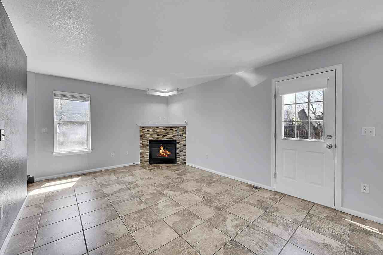 6431 Raleigh St - Photo 4 of 30