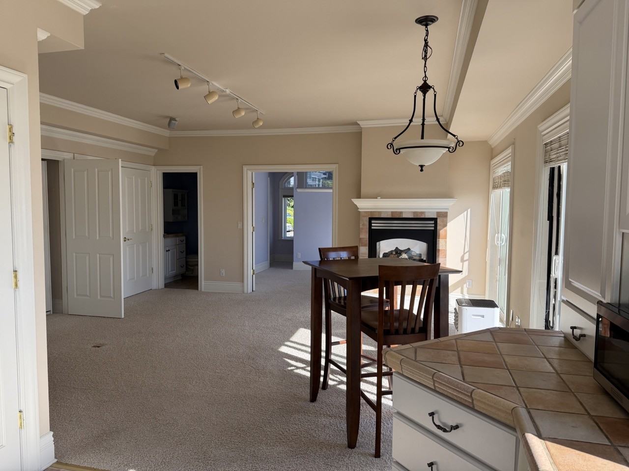 10925 81st Pl Ne - Photo 3 of 18