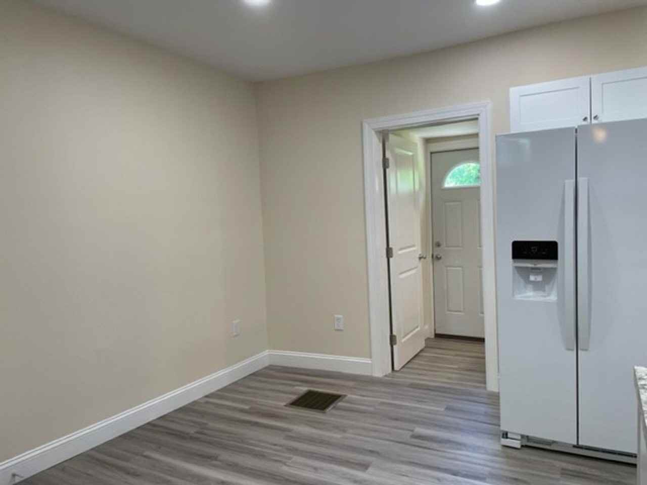 222 Mulberry Ave - Photo 5 of 16