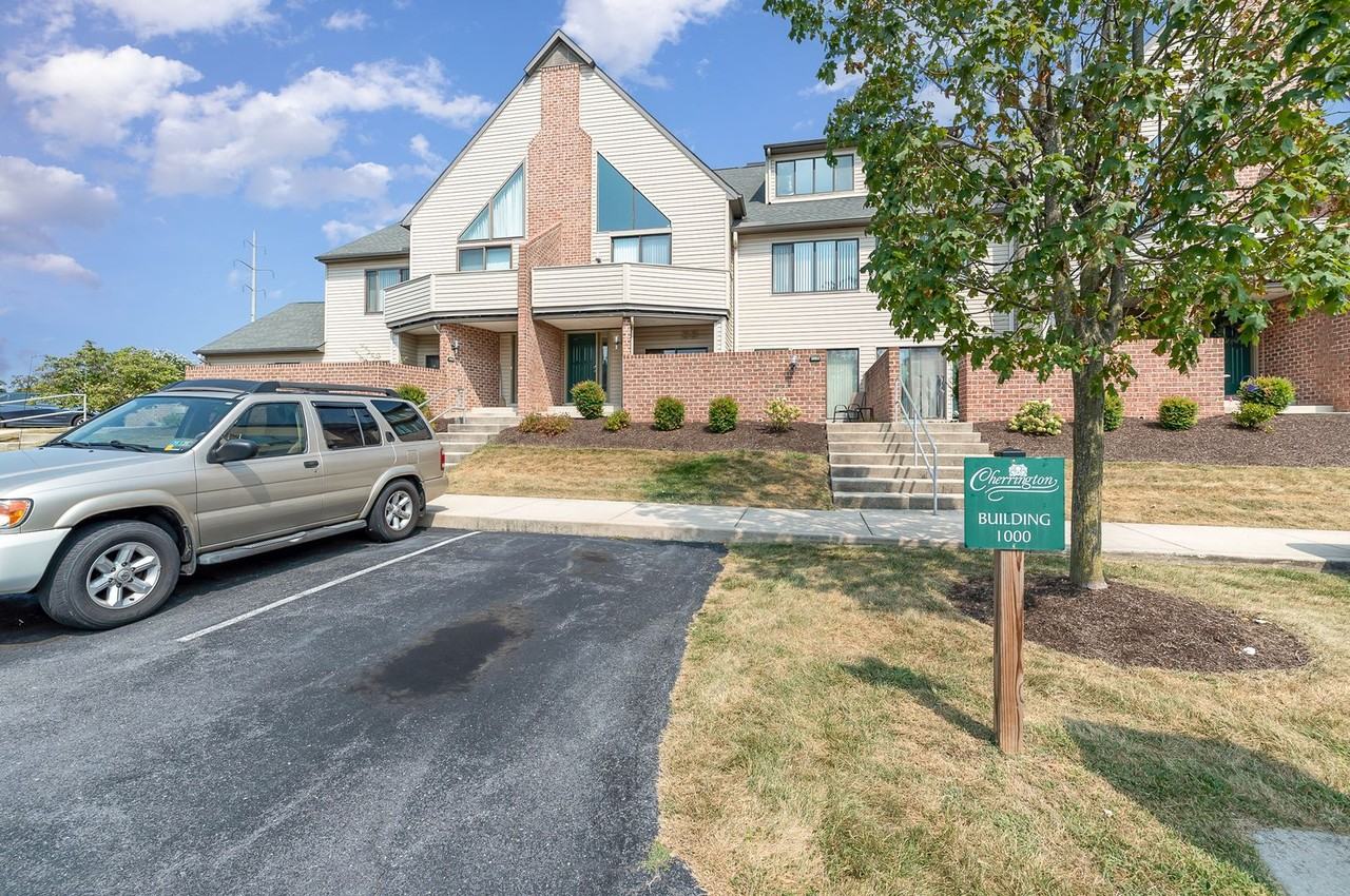 1003 Cherrington Dr - Photo 2 of 28