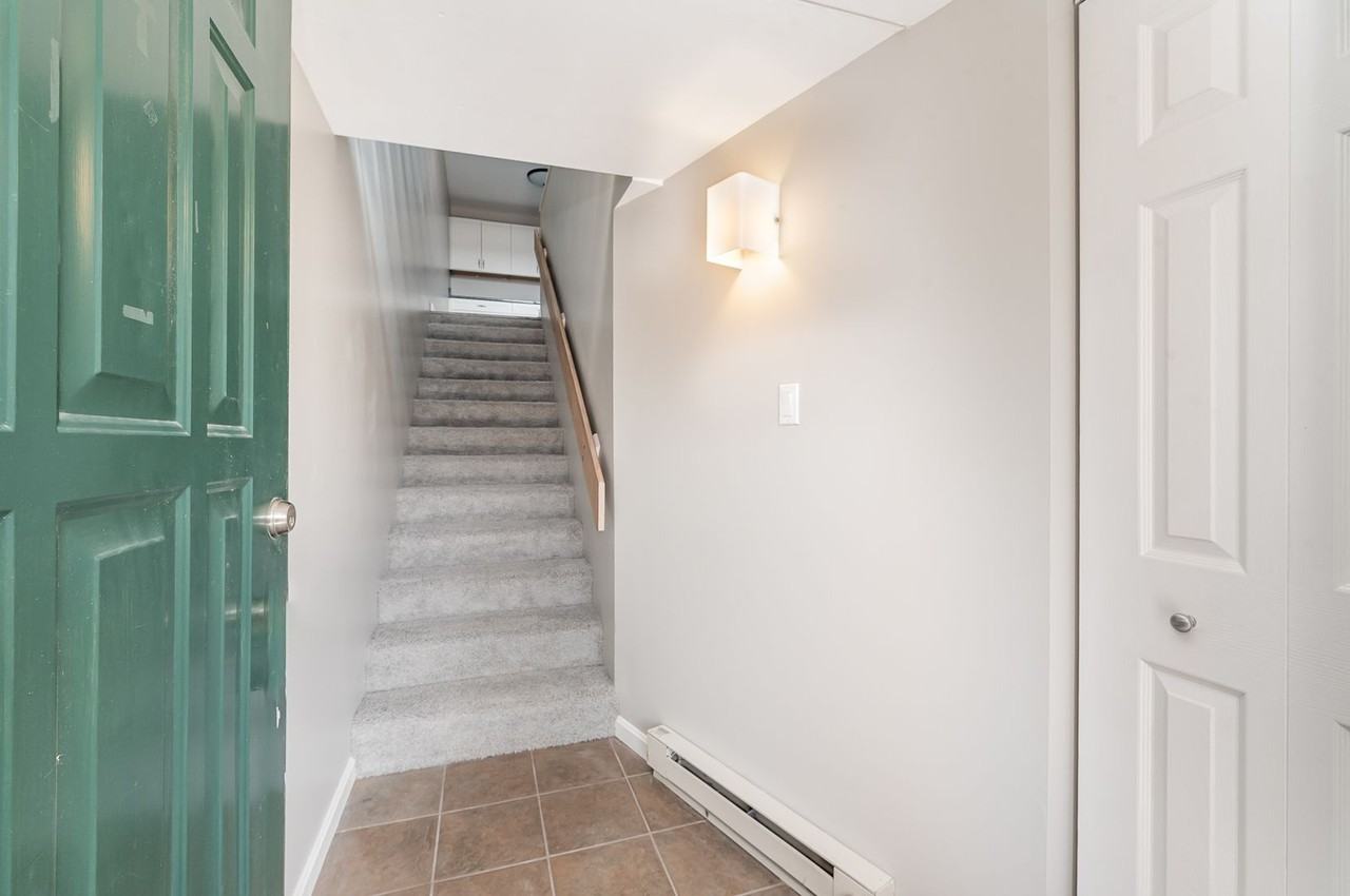 1003 Cherrington Dr - Photo 5 of 28