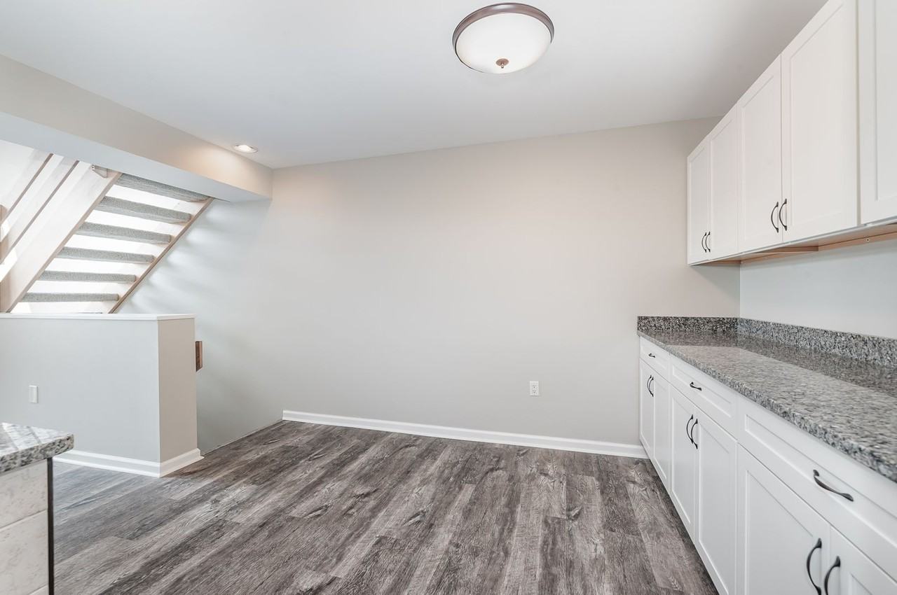 1003 Cherrington Dr - Photo 7 of 28