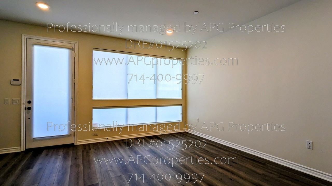 13217 San Antonio Dr - Photo 4 of 48