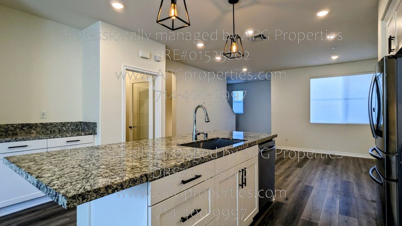 13217 San Antonio Dr - Photo 6 of 48