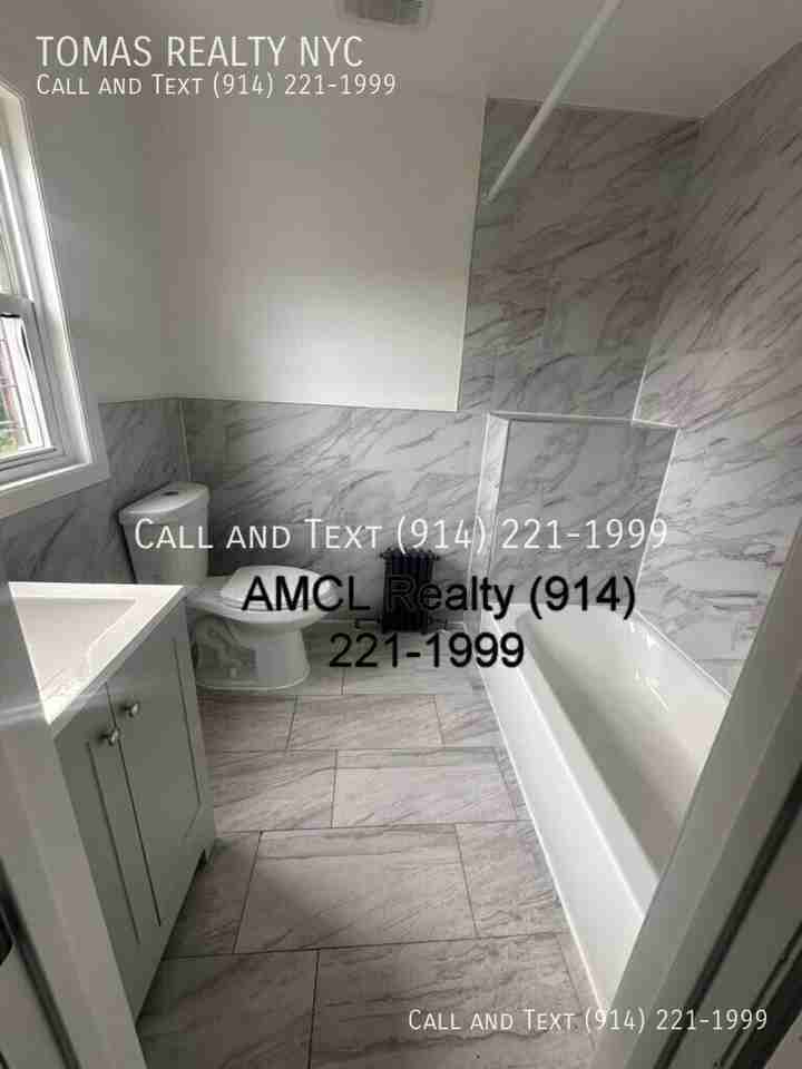 215 Edwards Pl Apt 3rd #3F