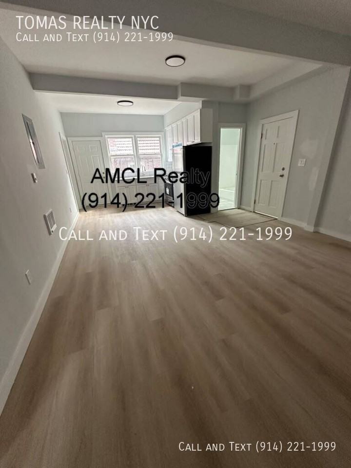 401 7th Ave, Apt #2, Mount Vernon, NY 10550 #2 - Photo 3 of 6