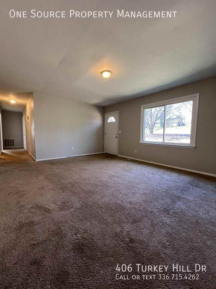 406 Turkey Hill Dr - Photo 4 of 15