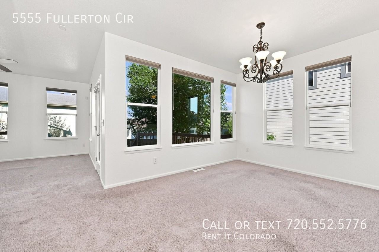 5555 Fullerton Cir - Photo 5 of 28