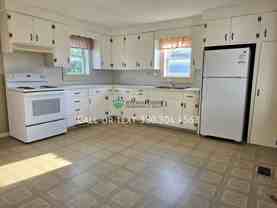 5573 N Market St - Photo 1 of 1