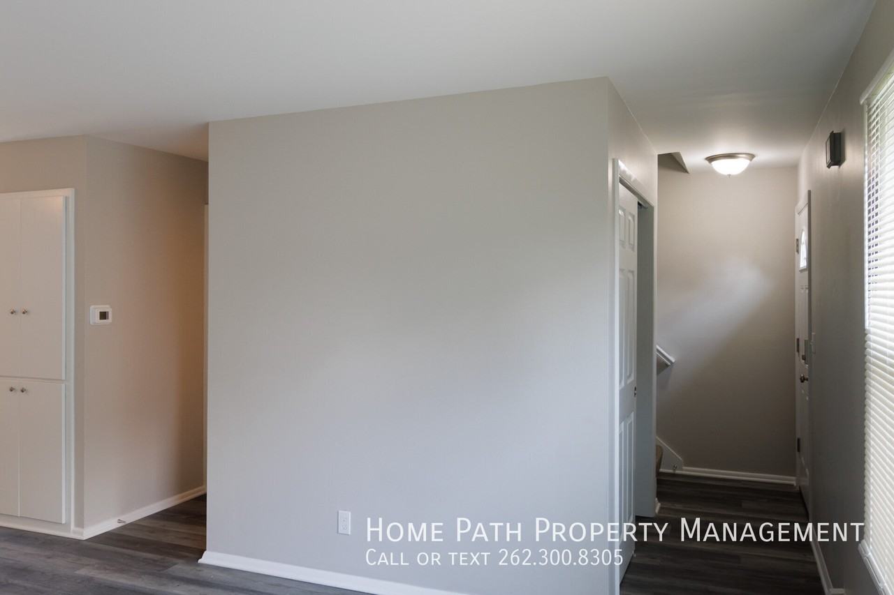 3030 W Iona Ter #1 - Photo 5 of 17