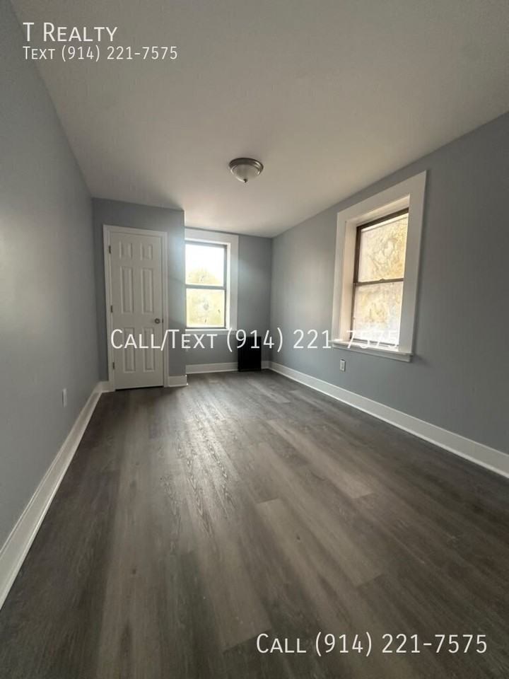 128 W 3rd St