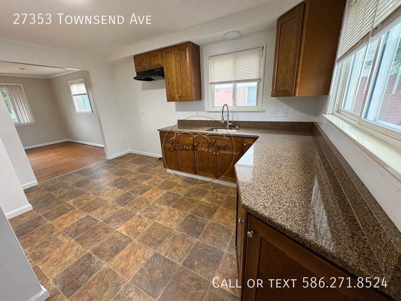 27353 Townsend Ave - Photo 7 of 16