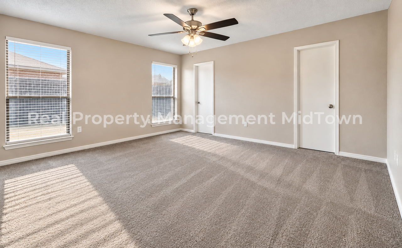 6403 Berlinetta Dr - Photo 5 of 16