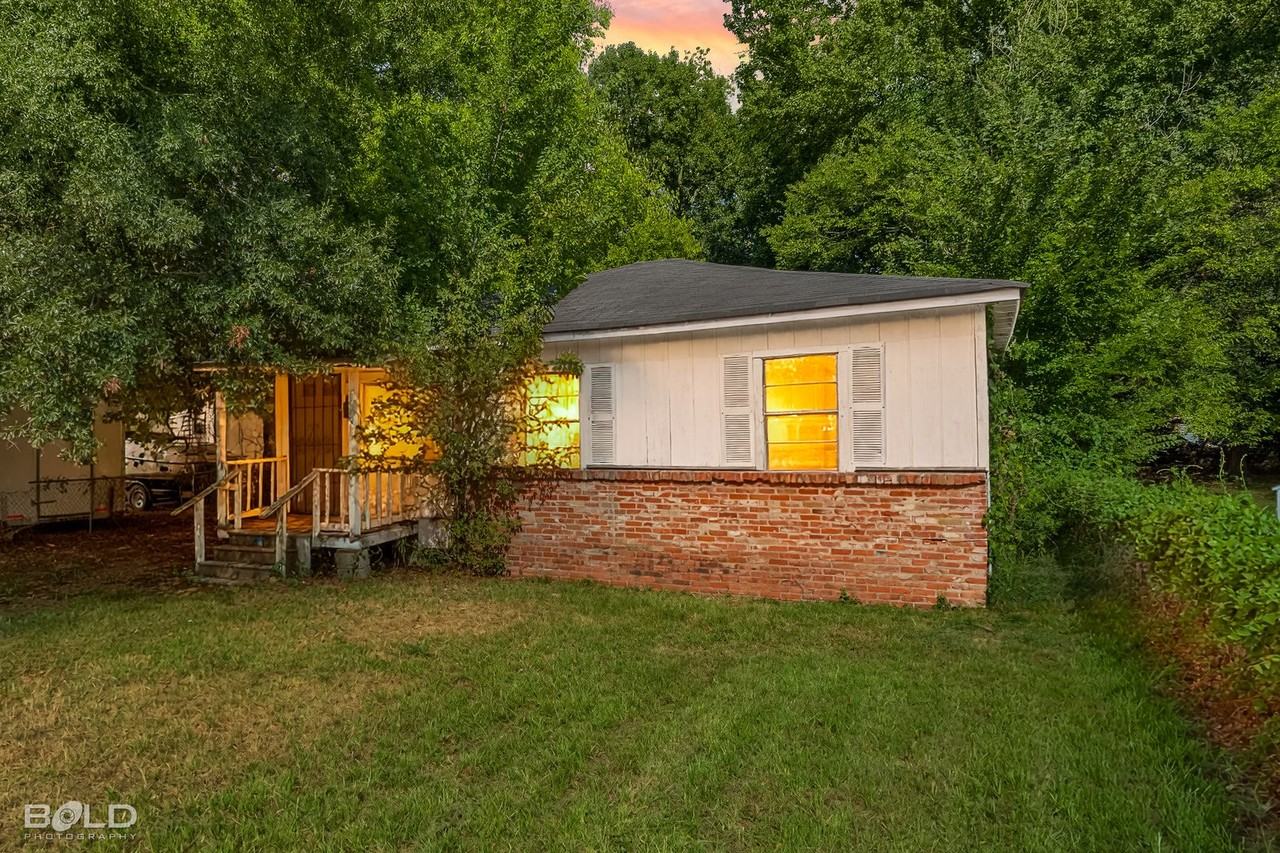 6205 Rufus Dr