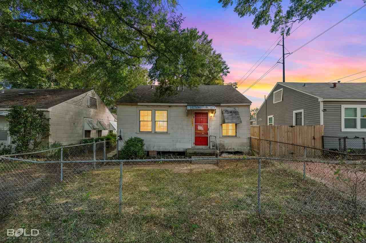 1551 Summers St - Photo 2 of 8