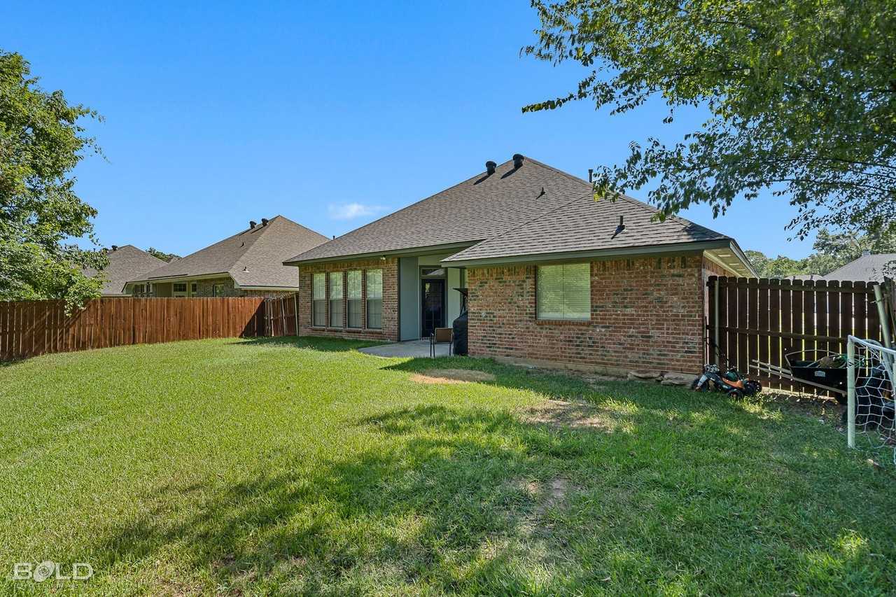 1028 Cressmont St - Photo 7 of 28
